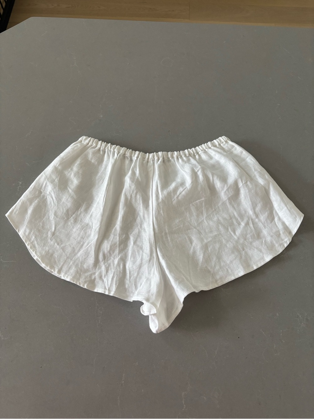Reformation White Linen Athletic Shorts with Elastic Waist - Picture 2 of 3
